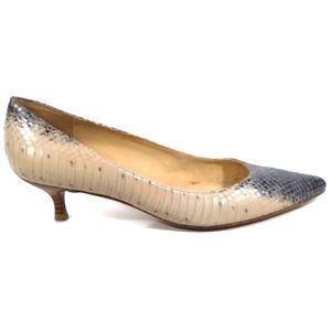 SS721 $600 EUC Stuart Weitzman Snakeskin 9.5